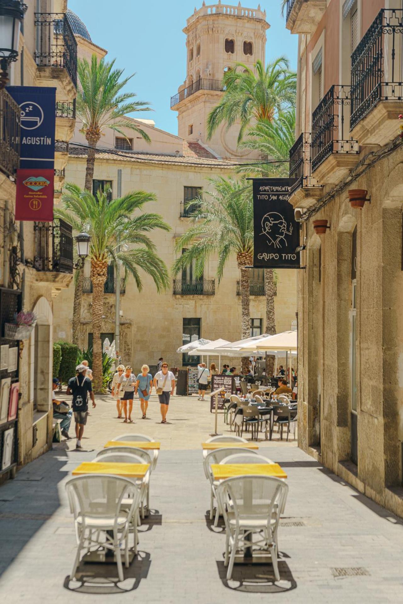 Apartment With Exceptional Charm In Historic Center Of Alicante Exterior foto